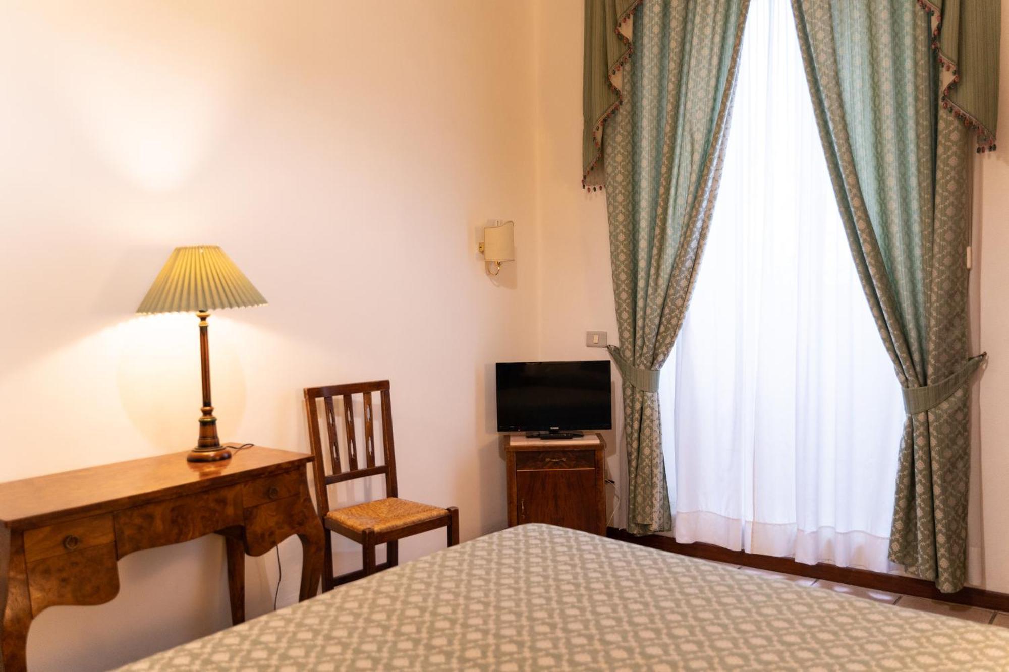 Hotel Belvedere Ассізі Екстер'єр фото